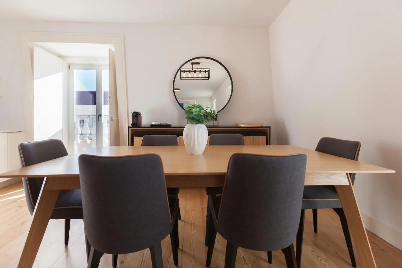 Flh Praca Comercio Stylish Apartment With Balcony Lisboa Portugal